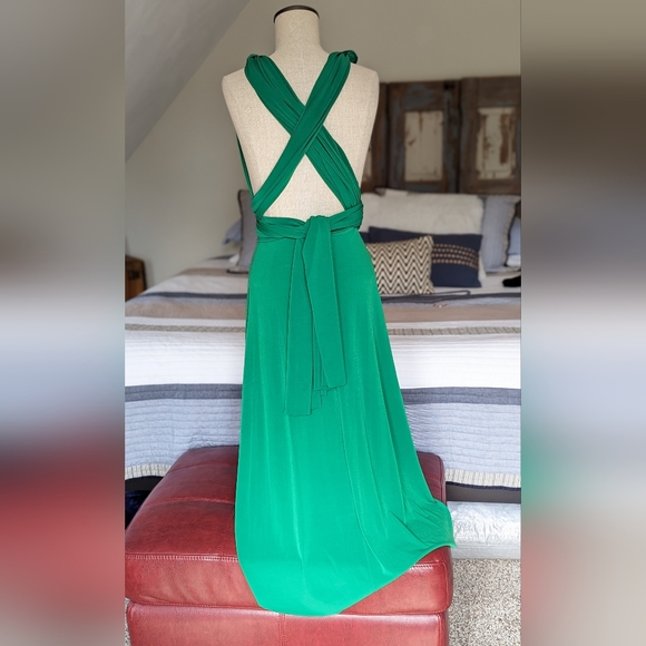 Von Vonni Transformer Dress Hi Lo - Picture 6 of 11